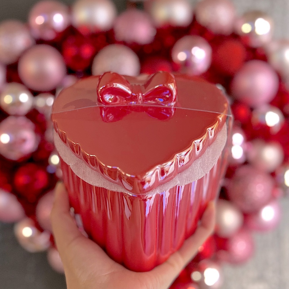 ✨NEW❤️Target Bullseye Playground 2025 Valentines Day Ceramic Heart Jar❣️